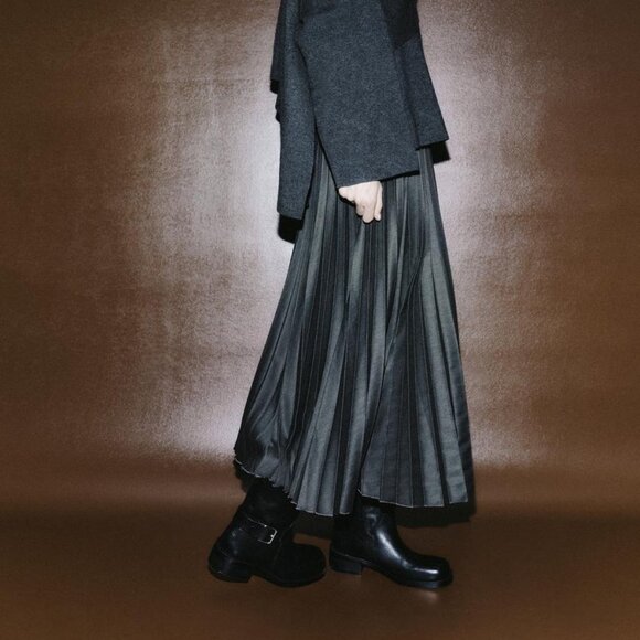Zara Dresses & Skirts - NWT ZARA PLEATED MIDI SKIRT ZW COLLECTION ANTHRACITE GRAY